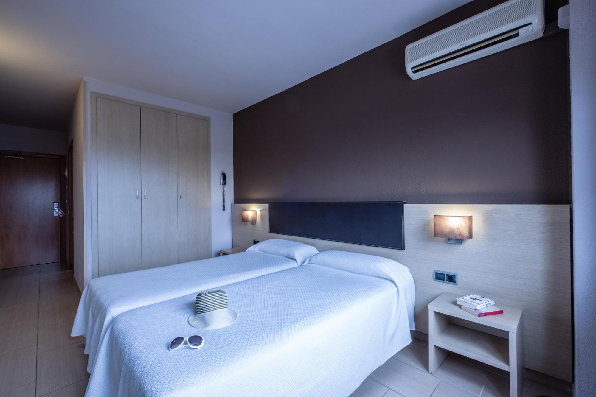 Standard Room (2 Adults + 2 Children up to 11 years old)